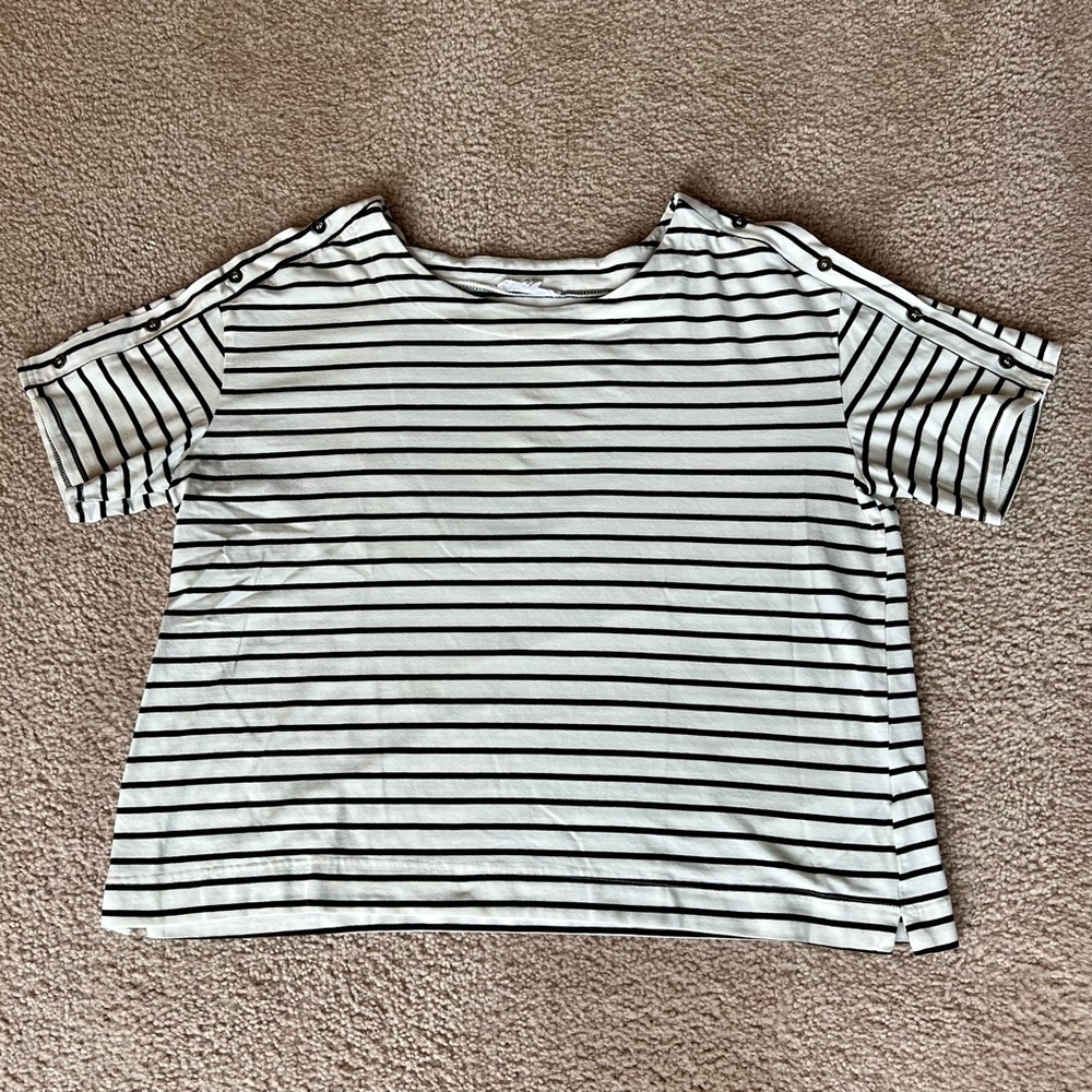 Breton Stripe Tee w Button Trim